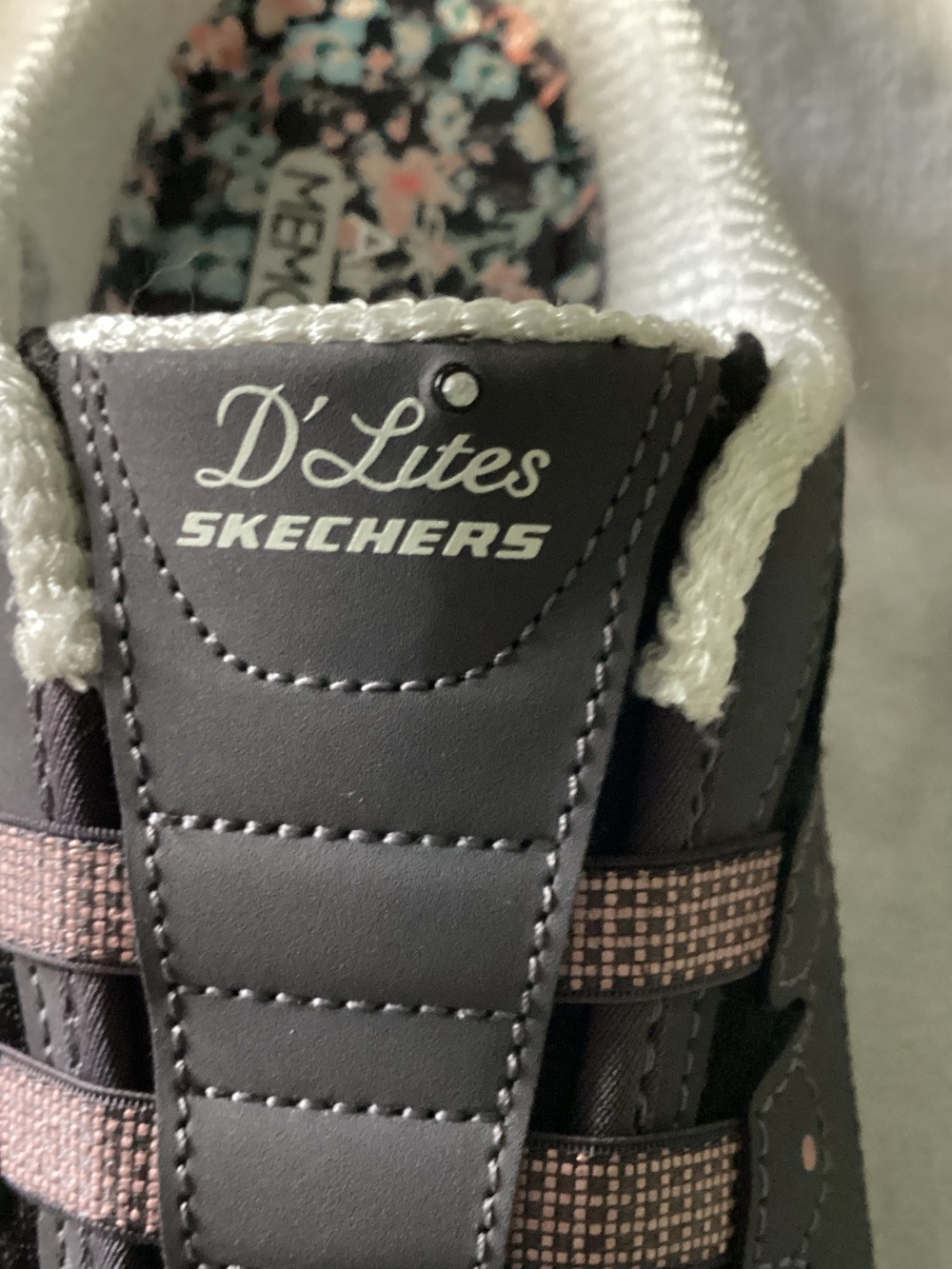 Skechers D'Lites Women's Gray and Pink Slip-On Memory Foam Sneakers - Picture 8 of 11